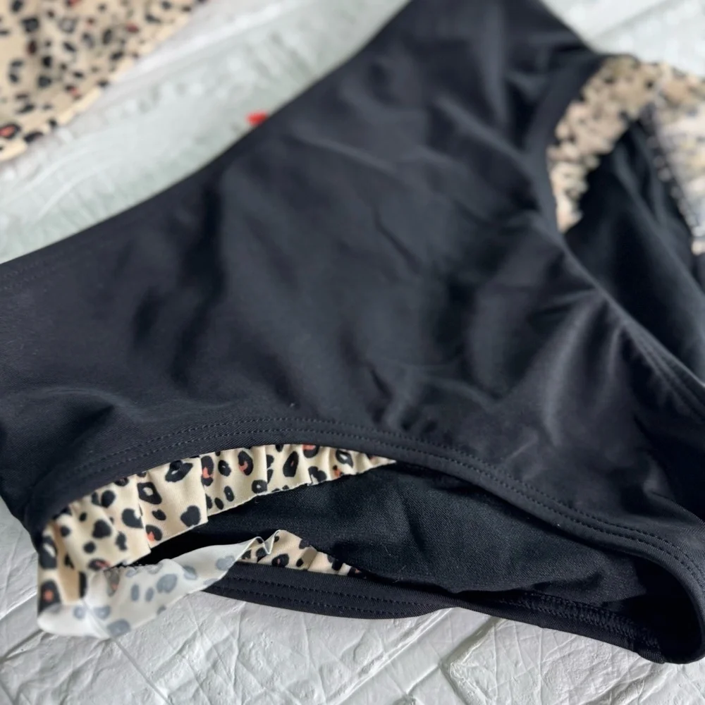 Leopard Print Puff Sleeve Swimsuit Crop Top and Black Bikini Bottom M (8)